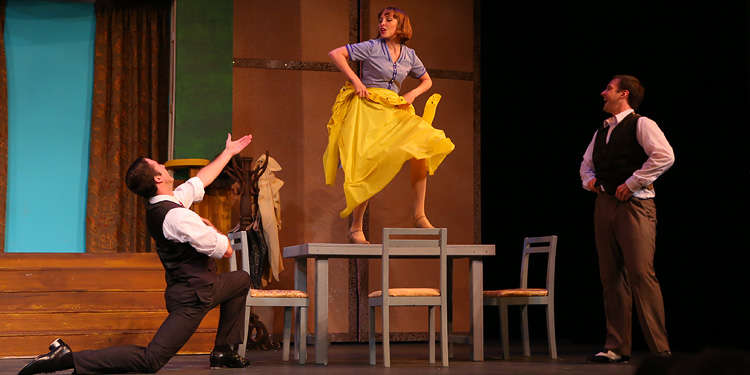 Singin’ in the Rain - arch
