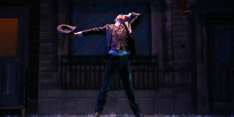 Singin’ in the Rain - arch
